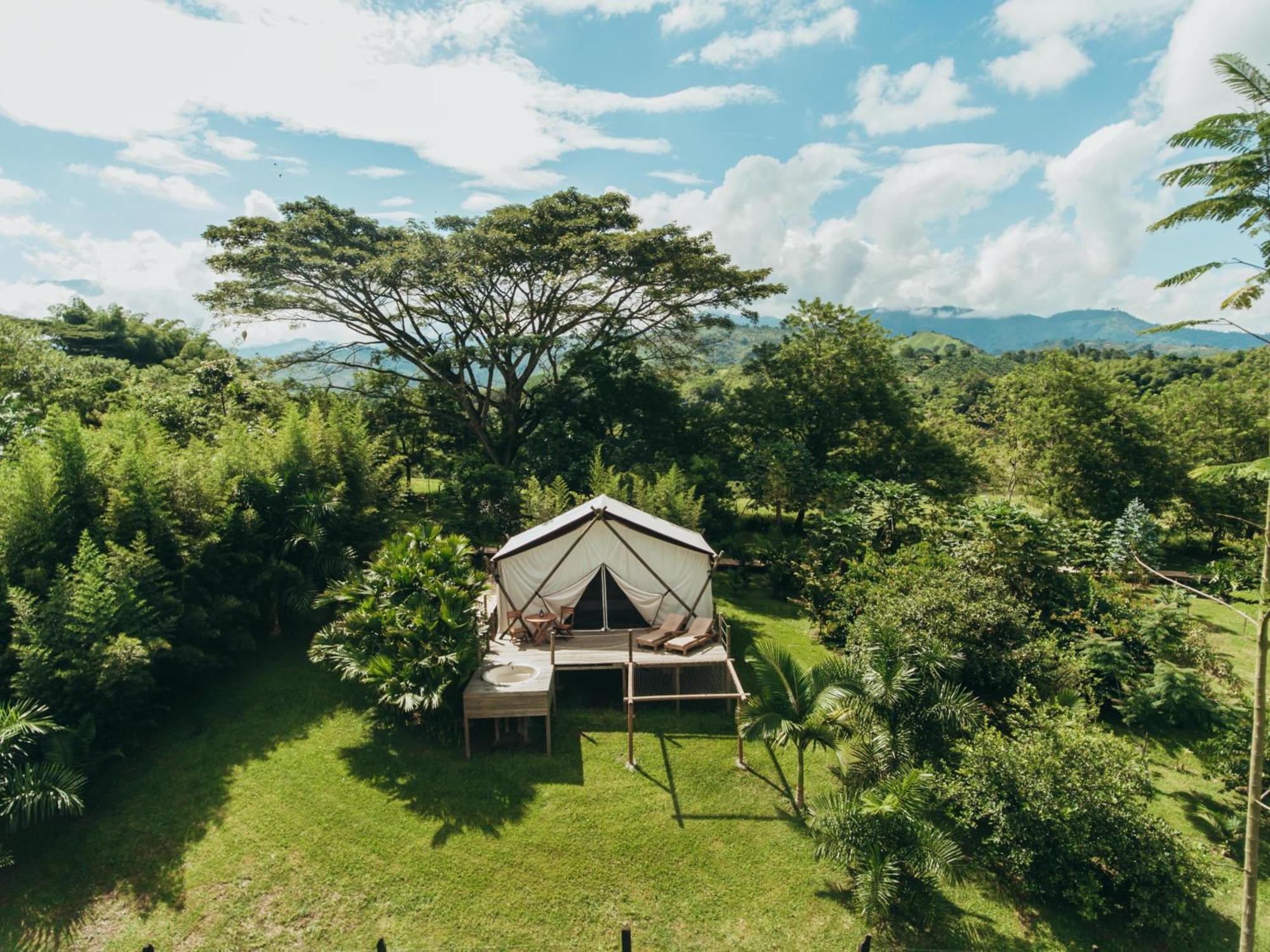 Glamping Entre Rios Hotel Calarcá Екстериор снимка
